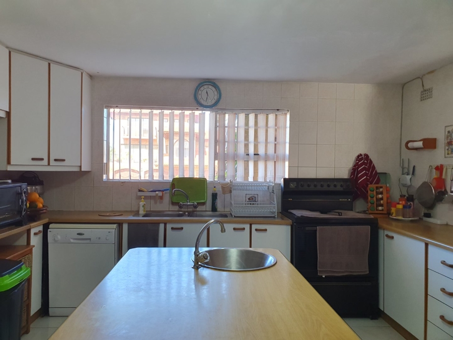 6 Bedroom Property for Sale in Hersham Western Cape